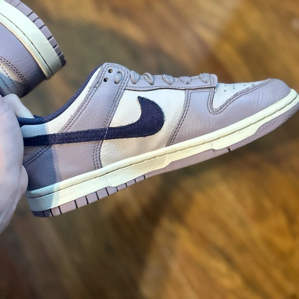 Youth Nike Dunk Low - Picture 3 of 8